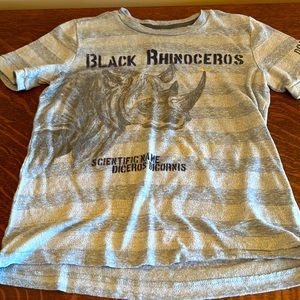 Dino tee